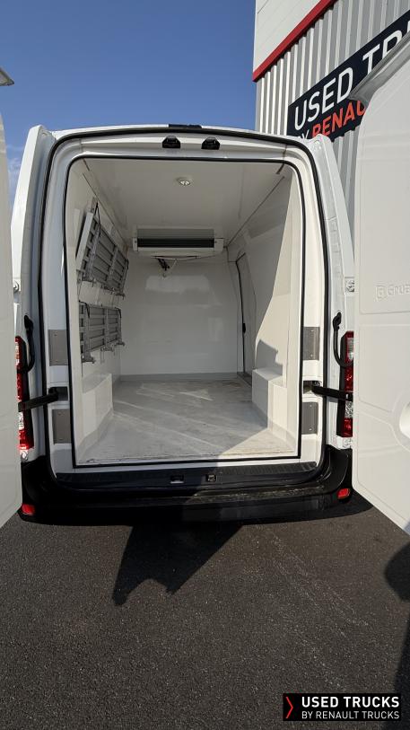Renault Master 145