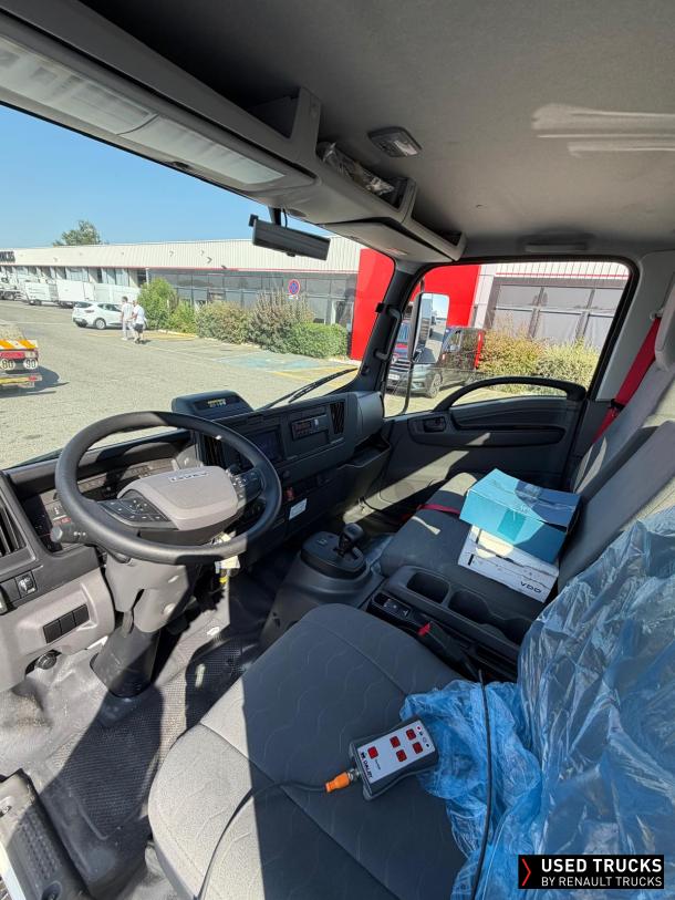 Isuzu M30 190
