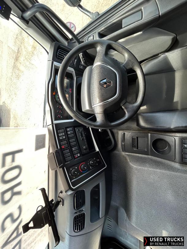 Renault Trucks D Wide 320