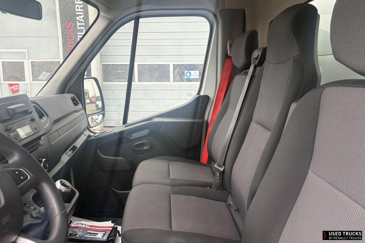 Renault Trucks Master 145