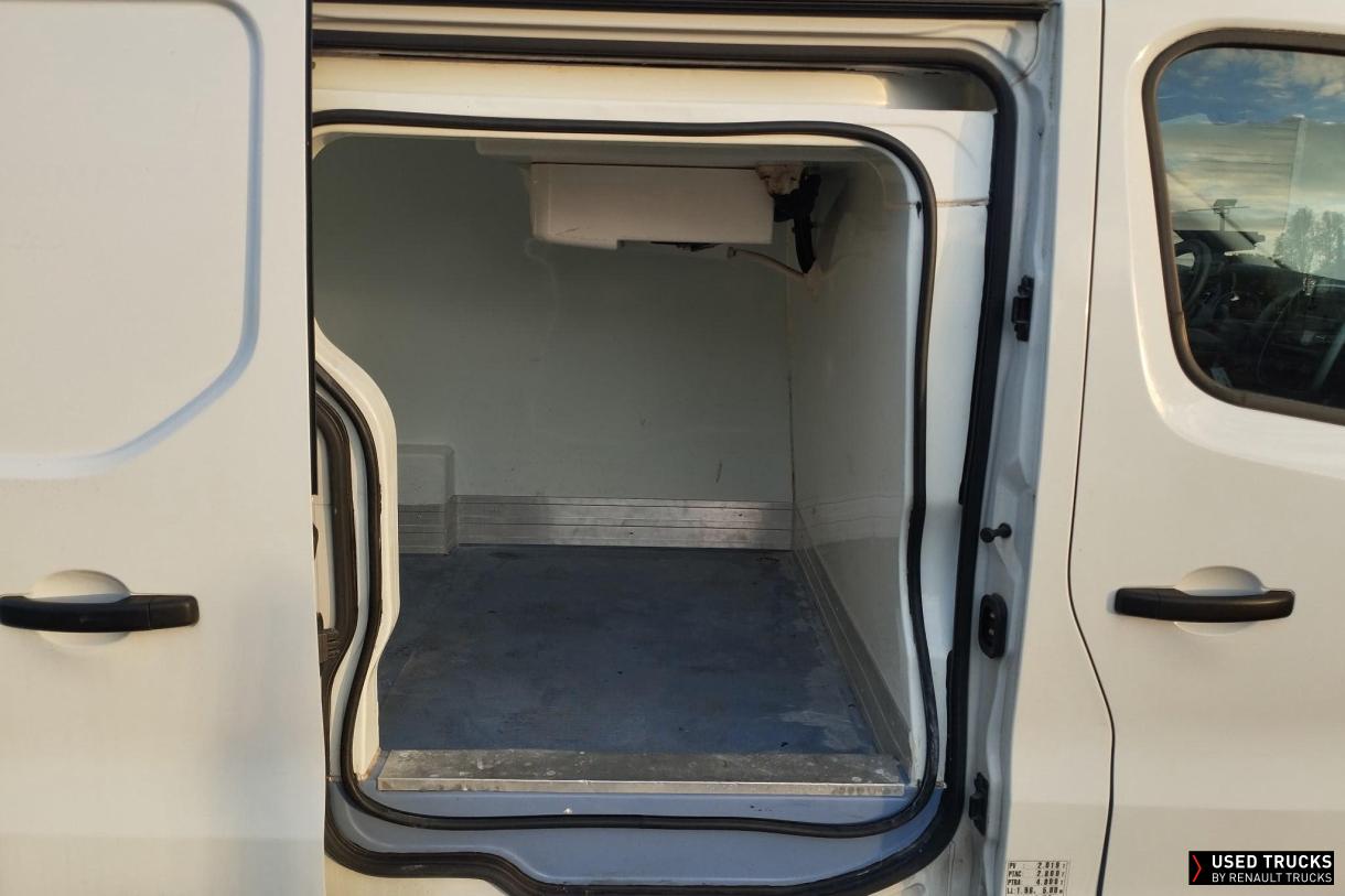 Renault Trafic 120