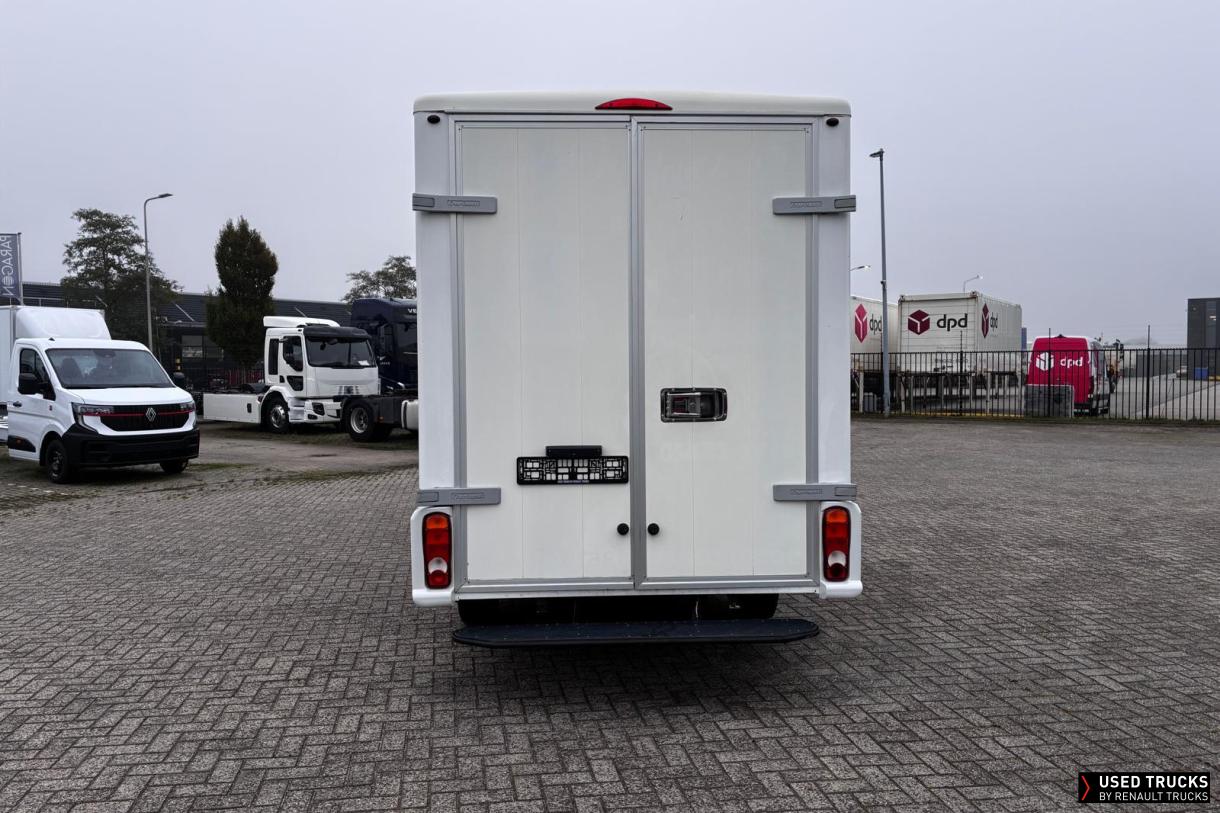 Renault Trucks Master 165