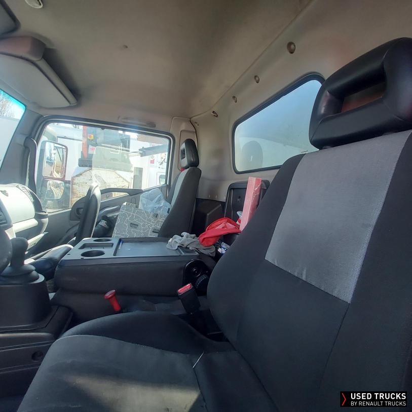 Renault Trucks D cab 2M 180