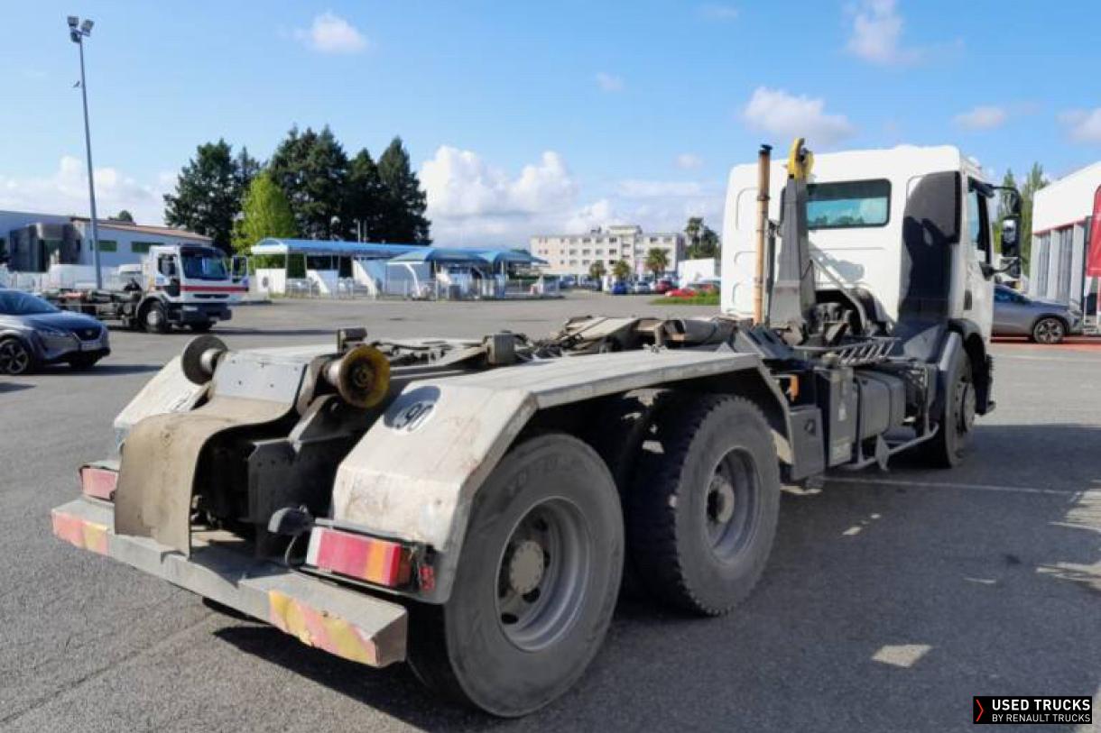 Renault Trucks Premium 360