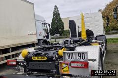 Renault Trucks D
                                          320