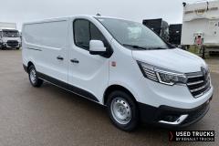 Renault Trucks Trafic
                                          