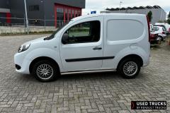 Renault Trucks Kangoo
                                          75
