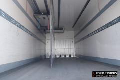 Renault Trucks D Wide
                                          320